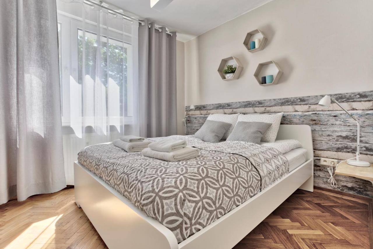 Tyzenhauz Apartments Economy Krakow Ngoại thất bức ảnh